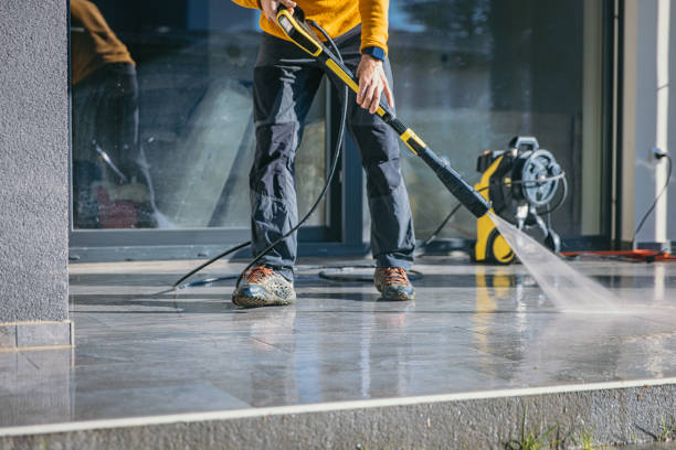 Why Choose Our Certified Pressure Washing Experts for Your Project Needs in Fredericksburg, IA?