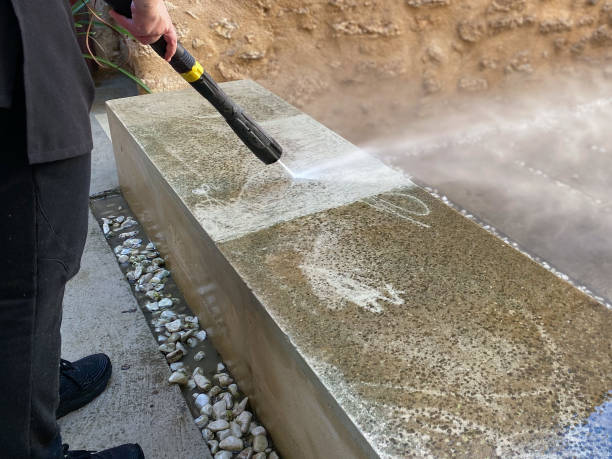 Best Fence Pressure Washing  in Fredericksburg, IA